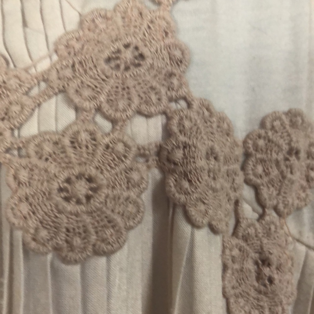 Soft lightweight top - Picture 2 of 5